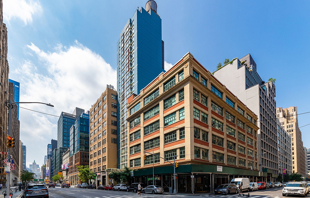 Polakoff, Nelson and Kingsley of Avison Young sell 125,900 s/f  Hudson Sq. development site to Avdoo